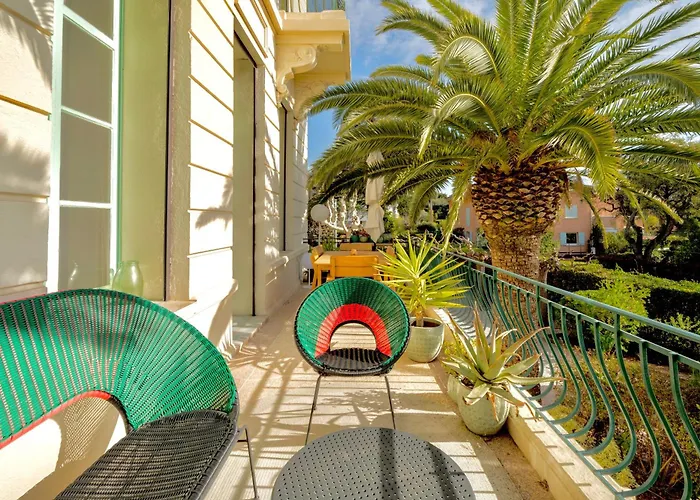 Апартаменти Unique - 6 Personnes - Clim Terrasse Parking Plages *